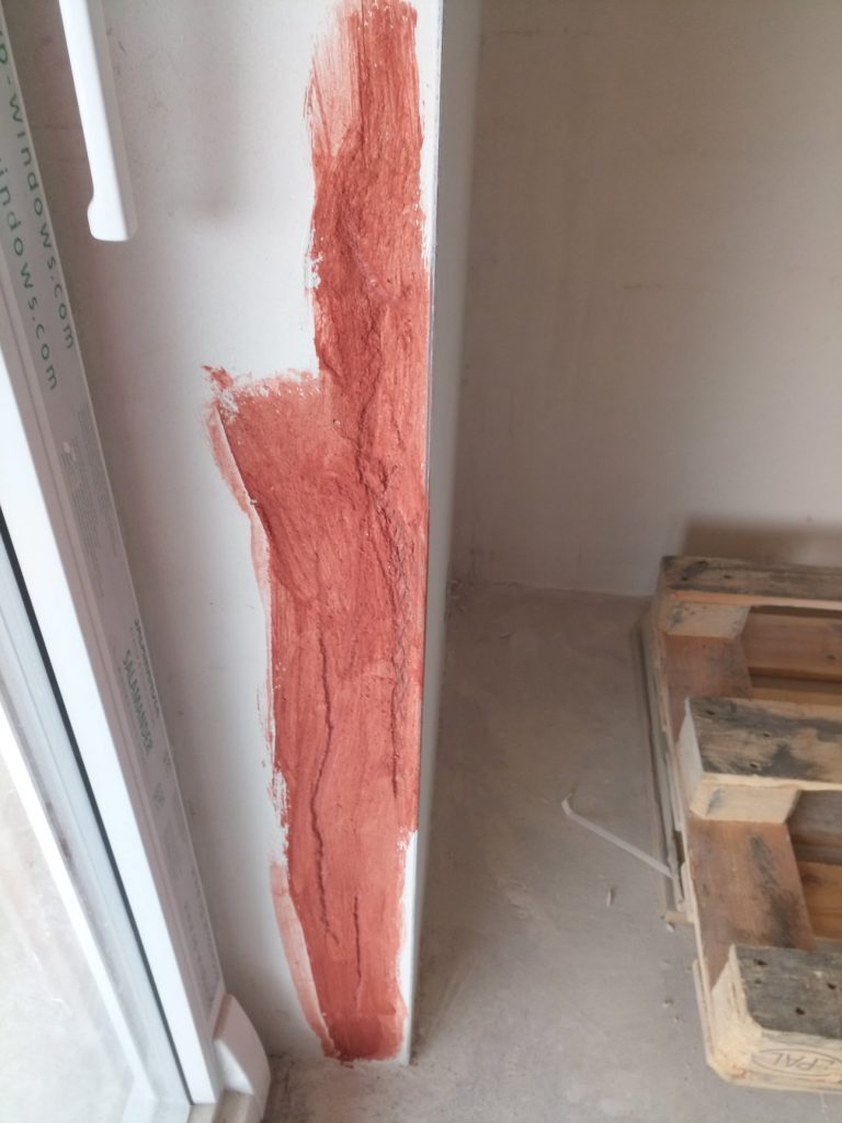 Emergency pre kamaráta: sadru vždy opravíš, aj také praskliny, ak statika nepustí