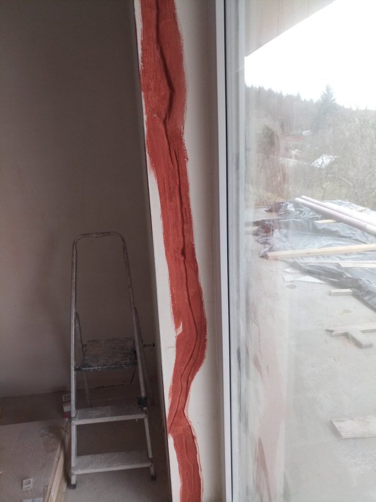 Emergency pre kamaráta: sadru vždy opravíš, aj také praskliny, ak statika nepustí