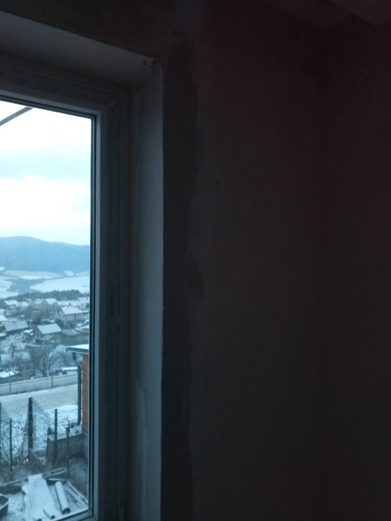 Emergency pre kamaráta: sadru vždy opravíš, aj také praskliny, ak statika nepustí